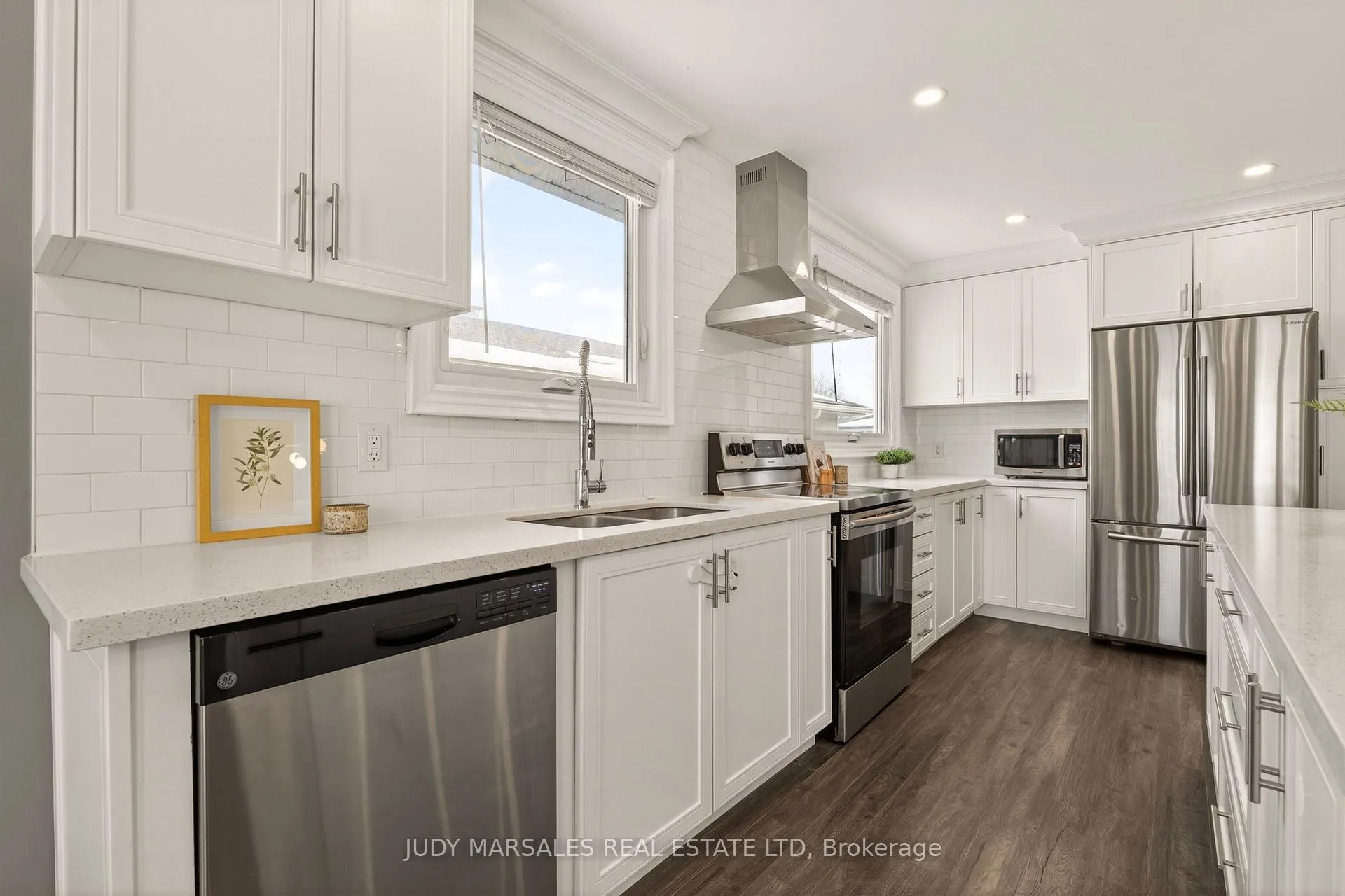 Photo 12 of 51 Fonthill Road, Hamilton, Fessenden — HOMEH