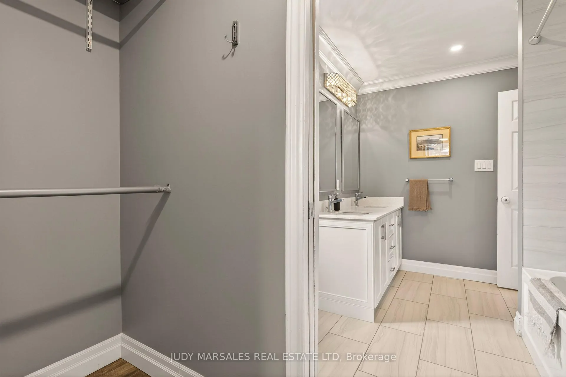 Photo 18 of 51 Fonthill Road, Hamilton, Fessenden — HOMEH