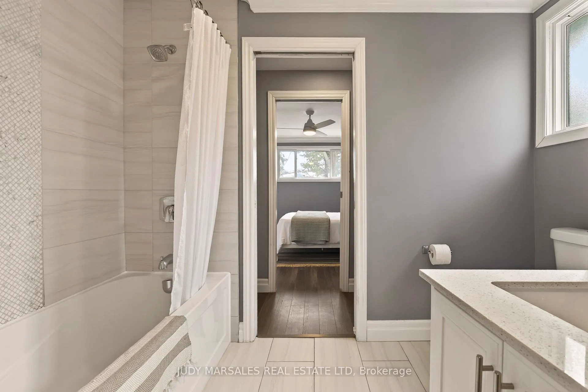 Photo 22 of 51 Fonthill Road, Hamilton, Fessenden — HOMEH