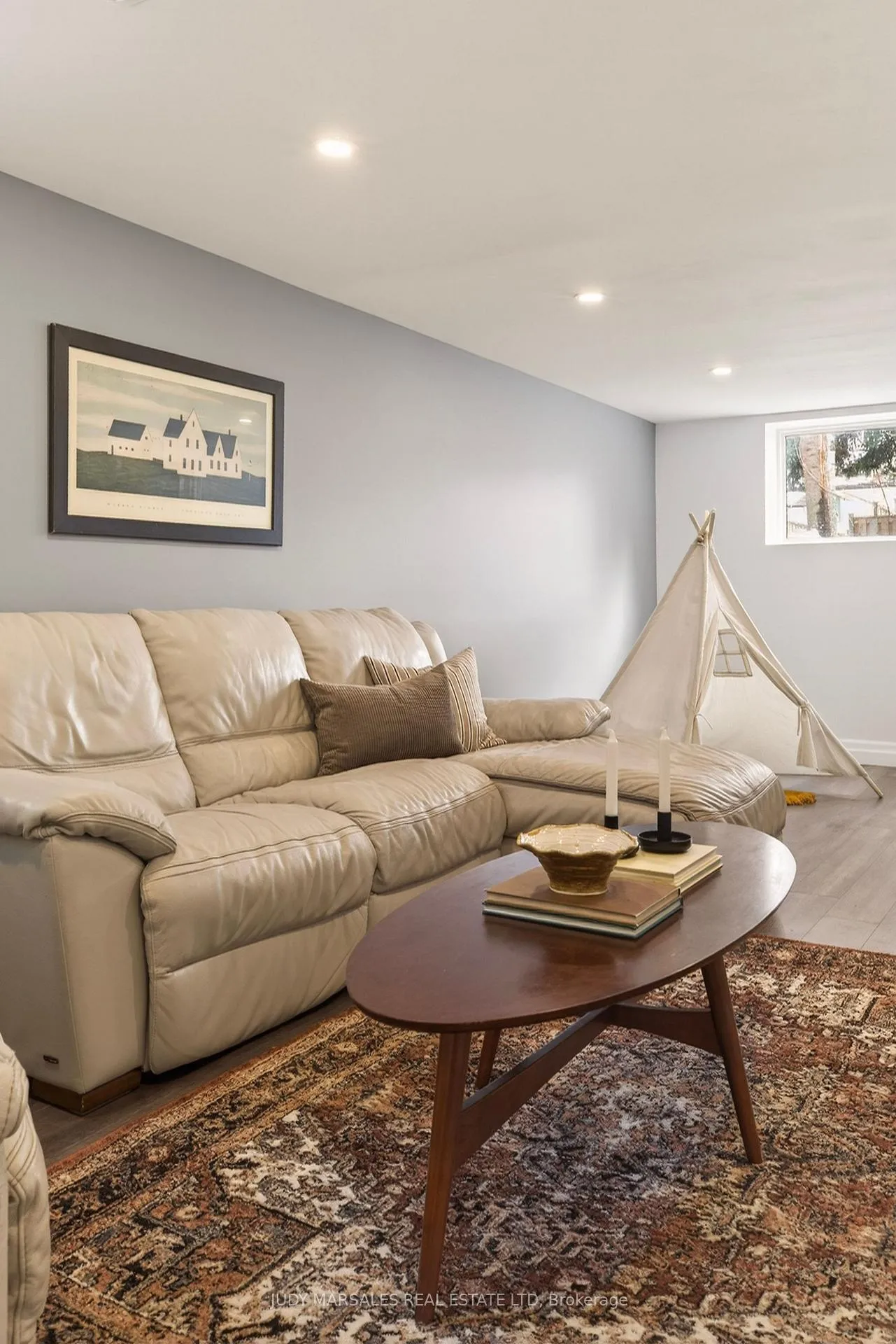 Photo 32 of 51 Fonthill Road, Hamilton, Fessenden — HOMEH