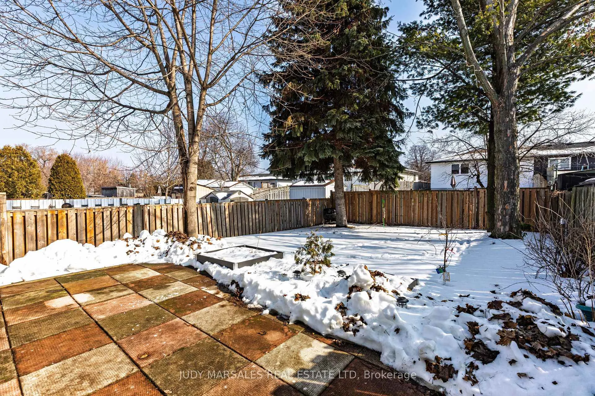 Photo 40 of 51 Fonthill Road, Hamilton, Fessenden — HOMEH
