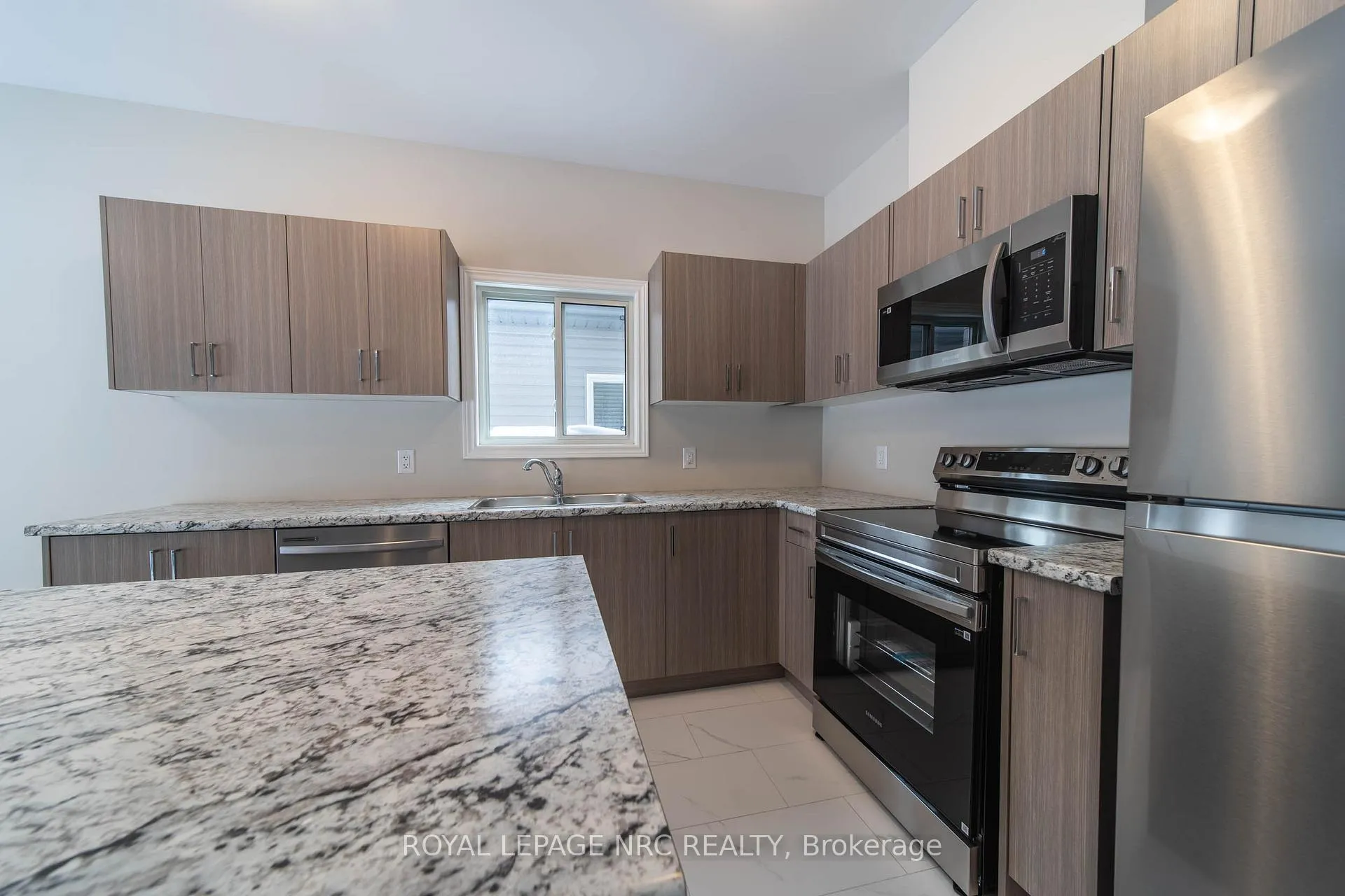 Photo 4 of 91 Willson Drive, Thorold, Hurricane/Merrittville — HOMEH