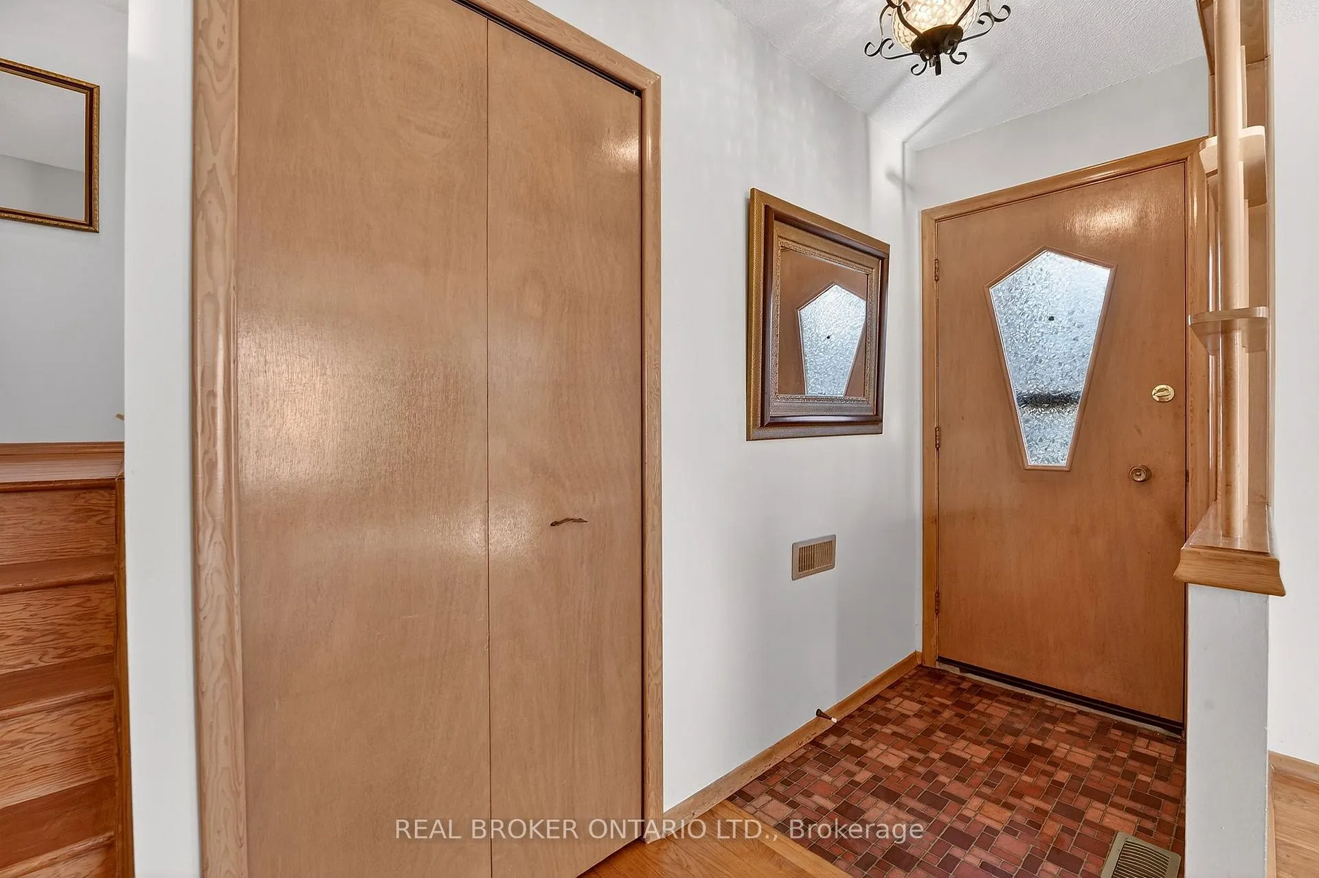 Photo 7 of 18 Fairway Drive, Hamilton, Vincent — HOMEH