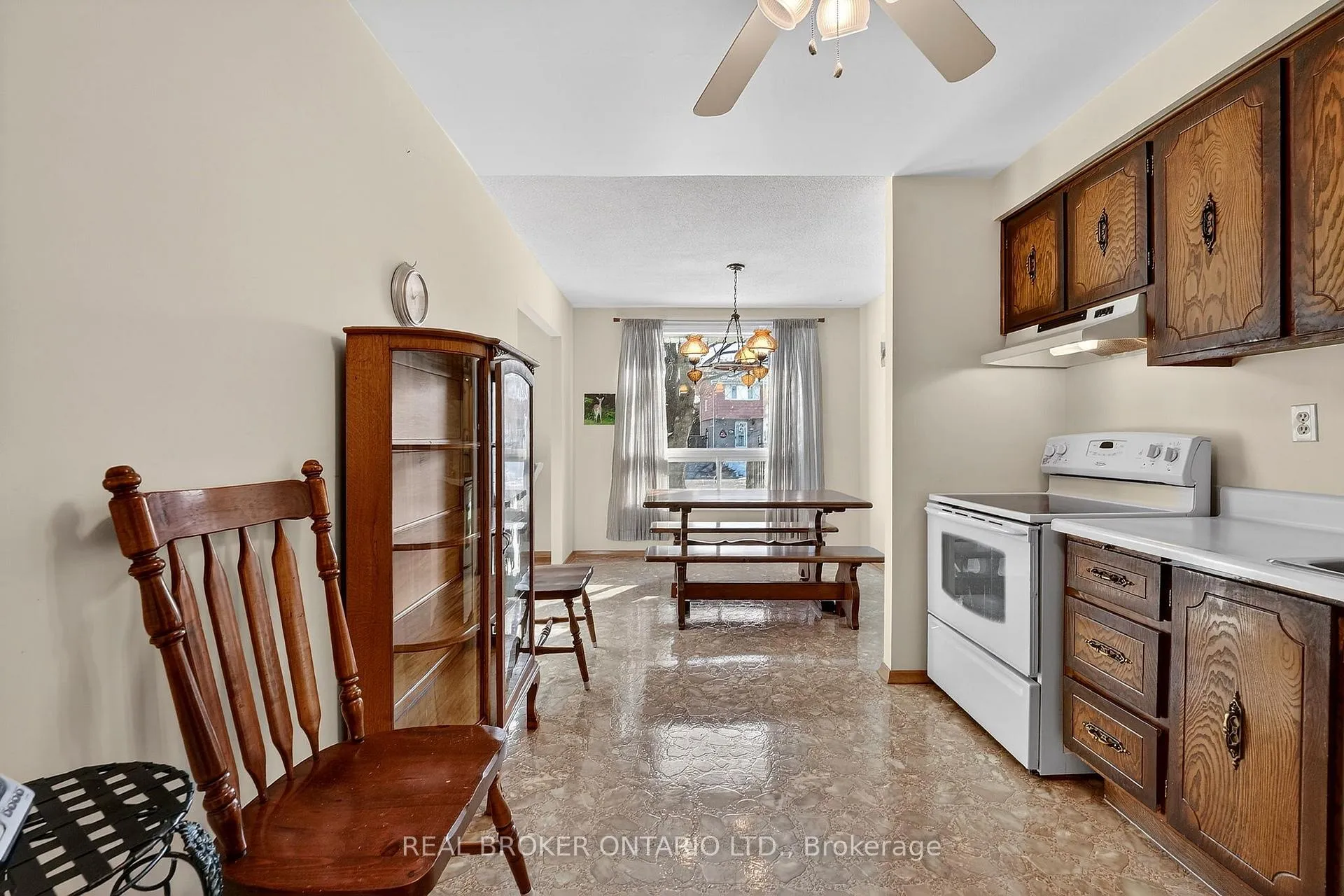 Photo 16 of 18 Fairway Drive, Hamilton, Vincent — HOMEH