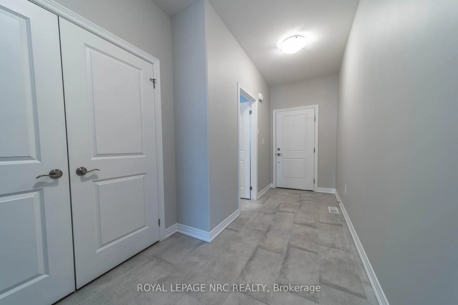 Photo 2 of 56 Willson Drive, Thorold, Hurricane/Merrittville — HOMEH
