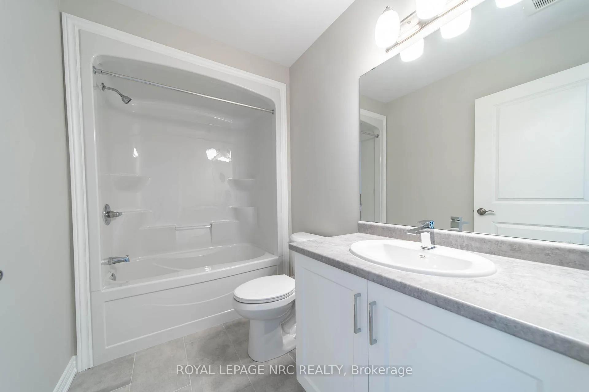 Photo 22 of 56 Willson Drive, Thorold, Hurricane/Merrittville — HOMEH