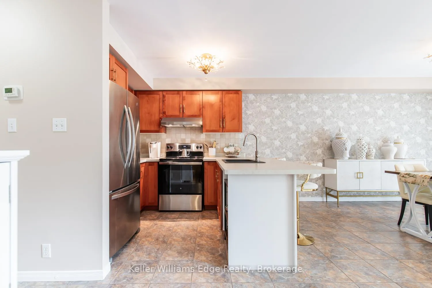 Photo 8 of Unit 2, 188 Livingston Avenue, Grimsby, Grimsby West — HOMEH