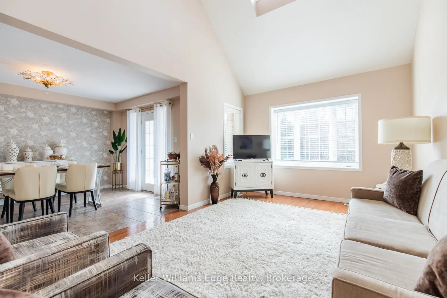 Photo 17 of Unit 2, 188 Livingston Avenue, Grimsby, Grimsby West — HOMEH