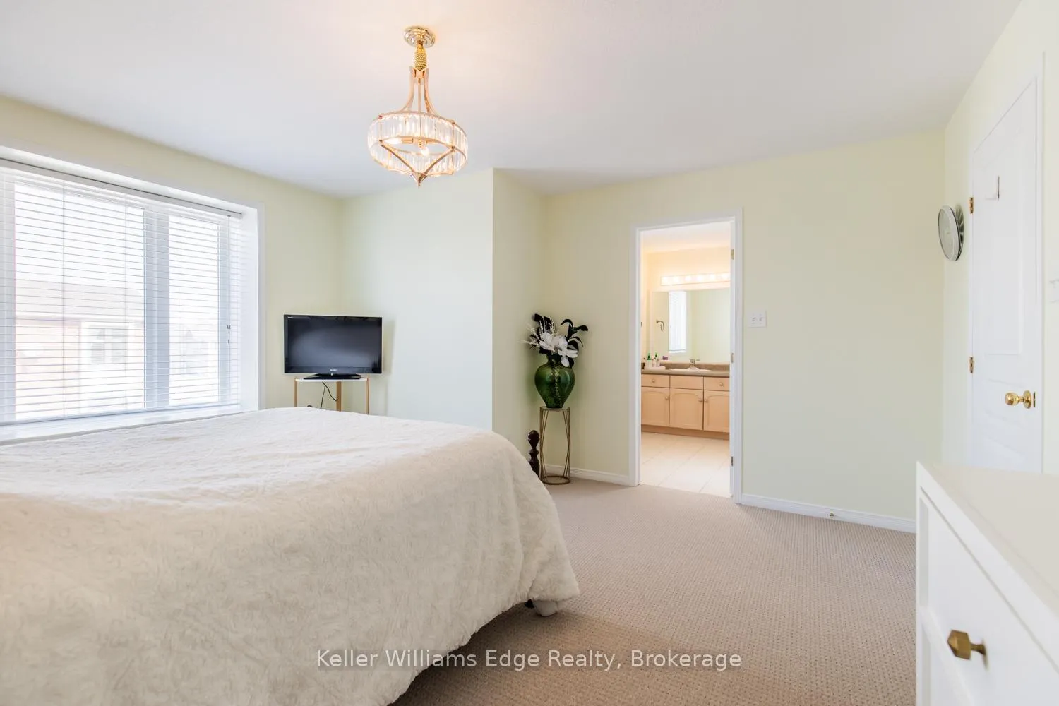 Photo 20 of Unit 2, 188 Livingston Avenue, Grimsby, Grimsby West — HOMEH
