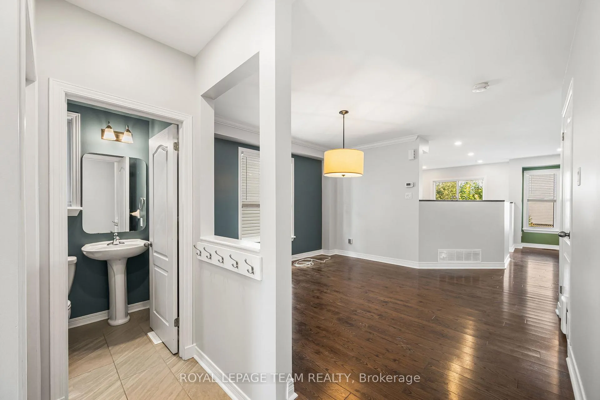 Photo 6 of 7 San Mateo Drive, Ottawa, Barrhaven - Longfields — HOMEH