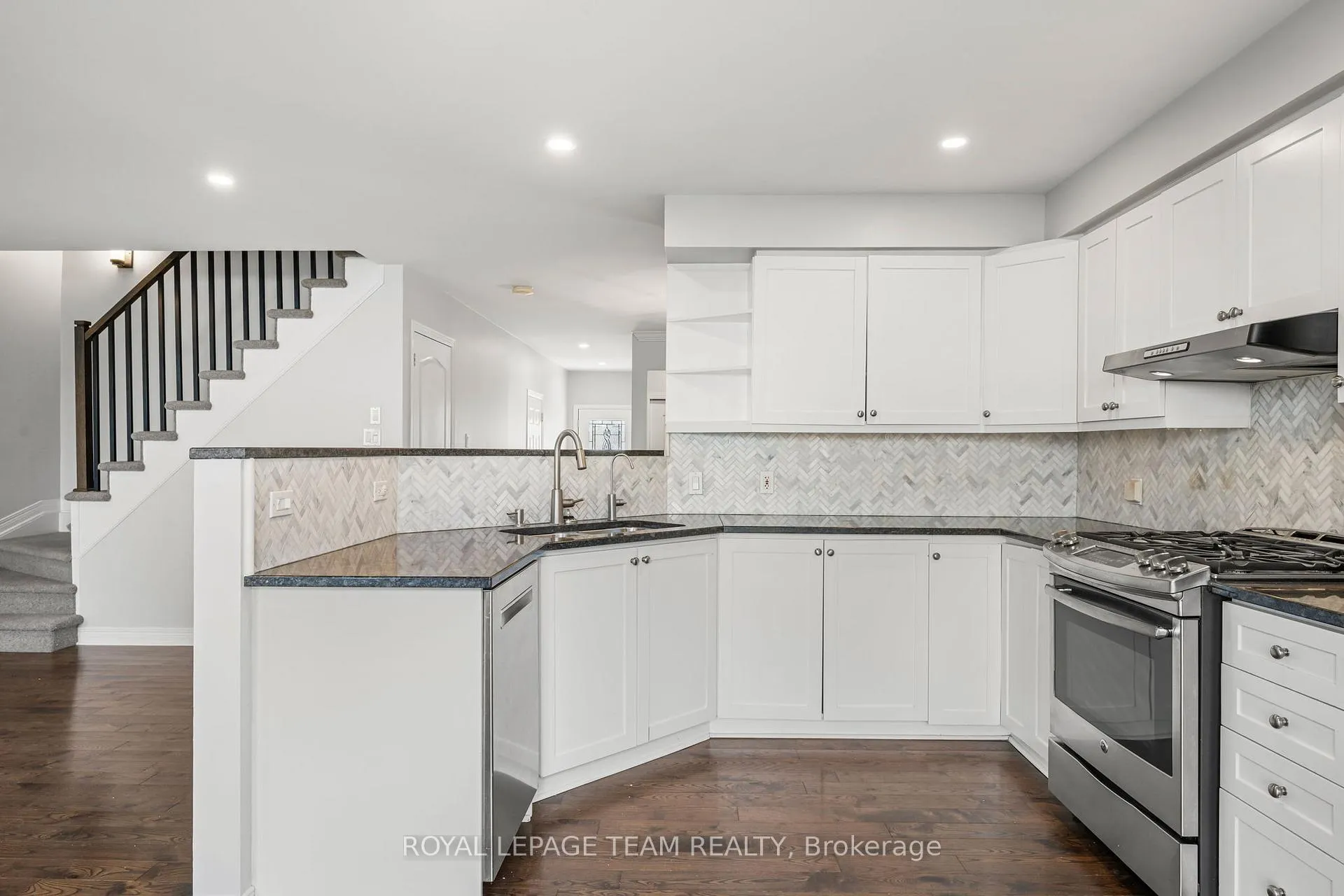Photo 21 of 7 San Mateo Drive, Ottawa, Barrhaven - Longfields — HOMEH