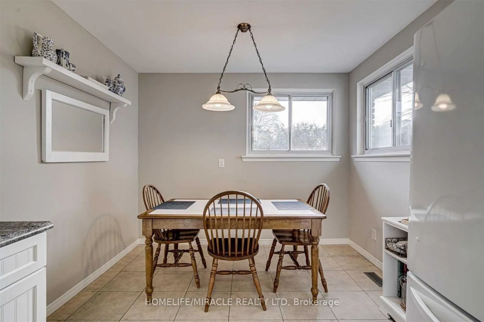 Photo 6 of 315 Mill Street, Brampton, Brampton South — HOMEH