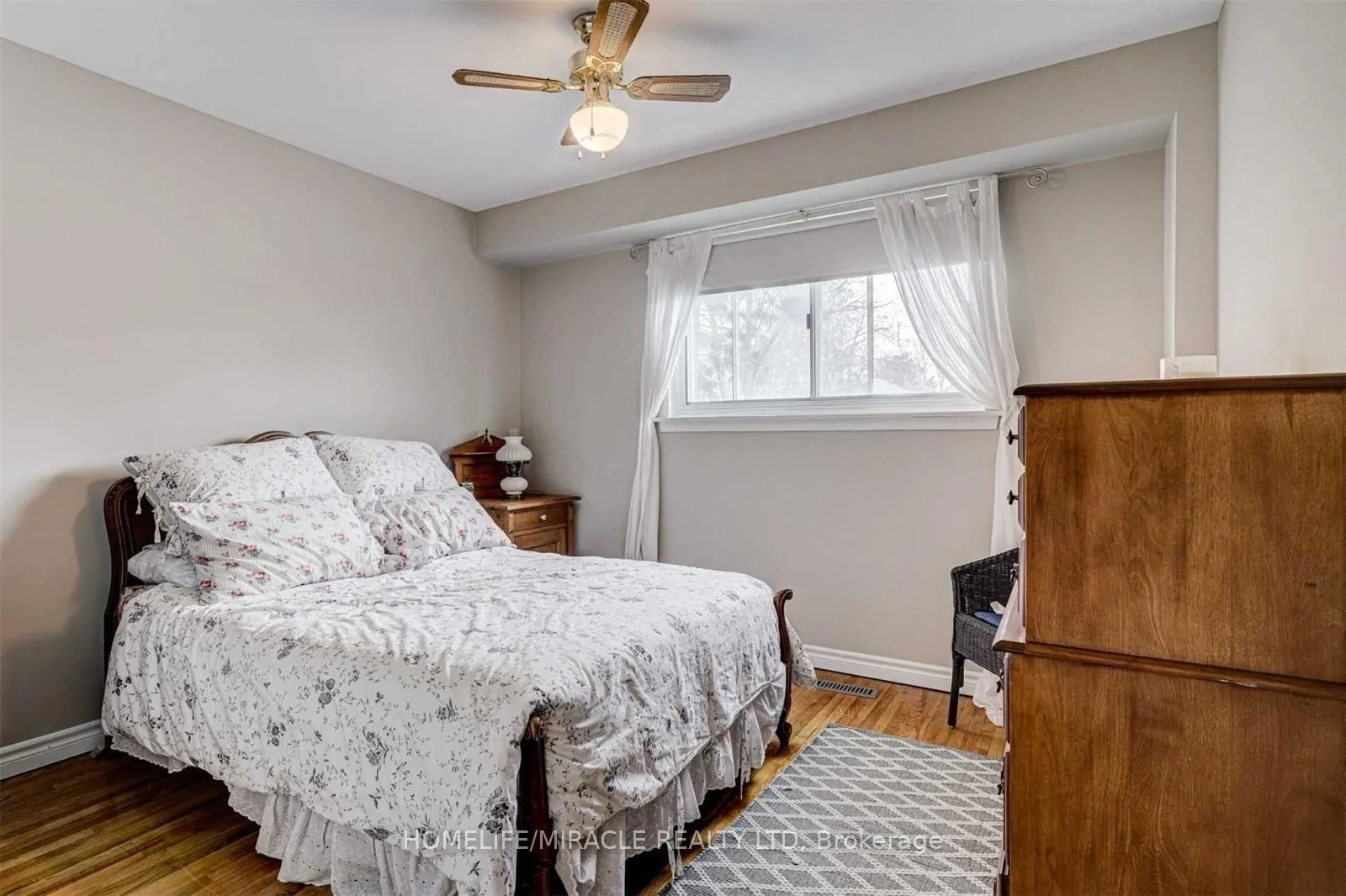 Photo 10 of 315 Mill Street, Brampton, Brampton South — HOMEH