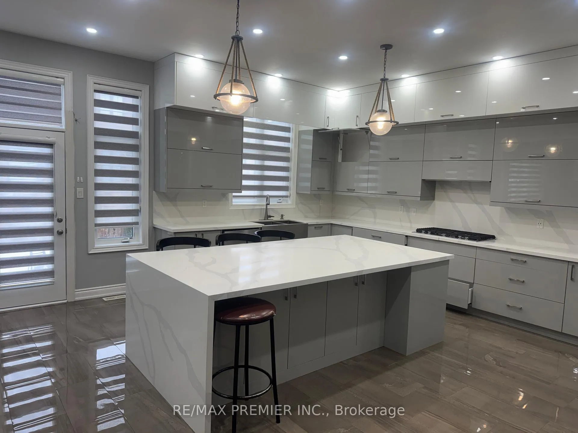 Photo 6 of 185 Faust Ridge, Vaughan, Kleinburg — HOMEH