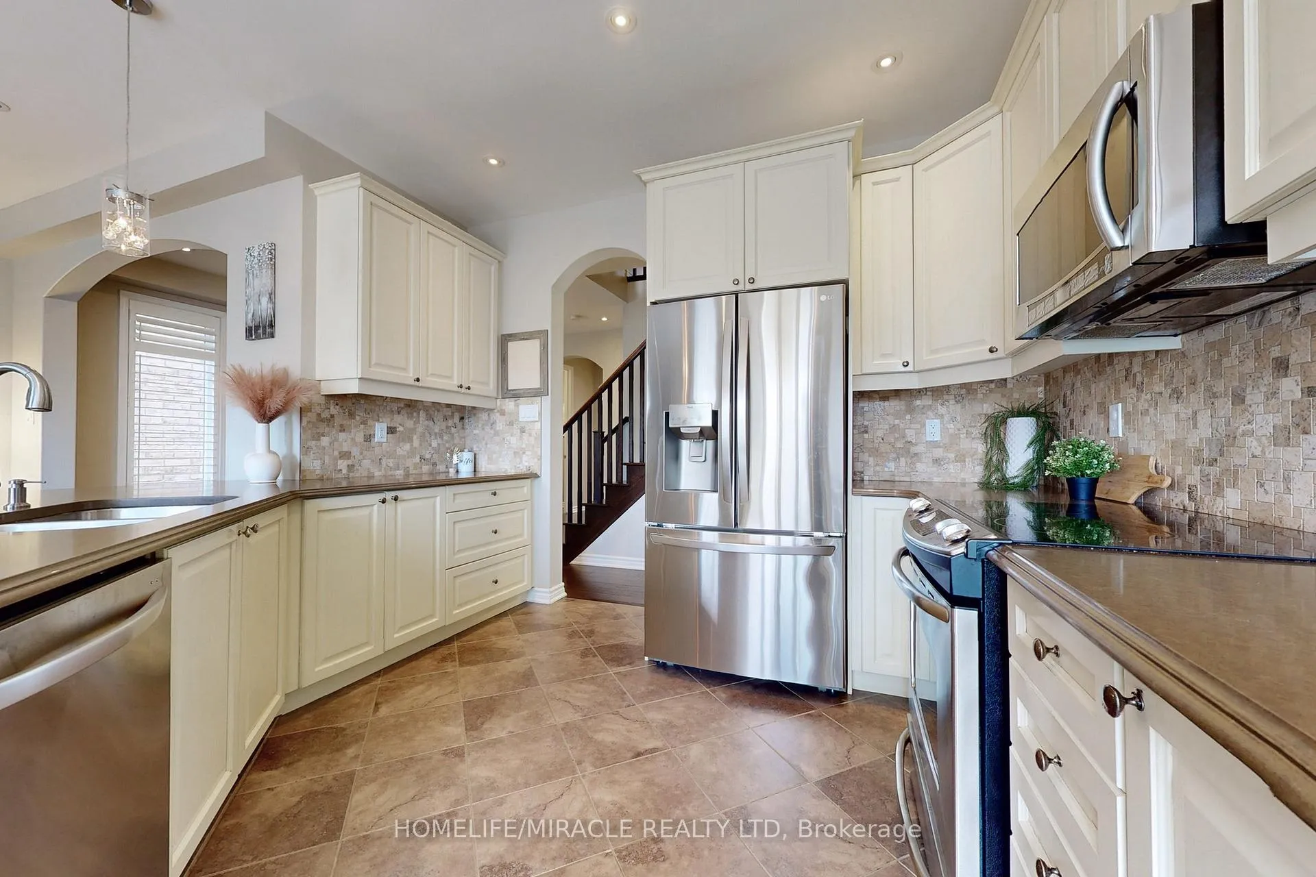 Photo 16 of 1042 Tock Close, Milton, Willmott — HOMEH