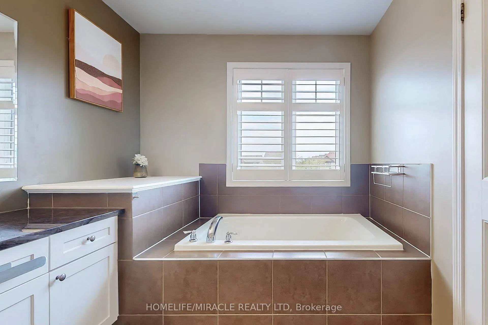 Photo 25 of 1042 Tock Close, Milton, Willmott — HOMEH