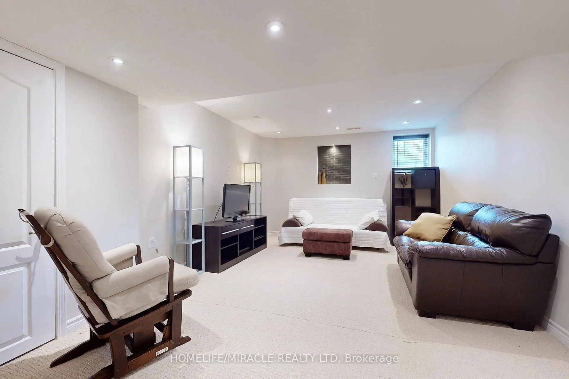 Photo 33 of 1042 Tock Close, Milton, Willmott — HOMEH
