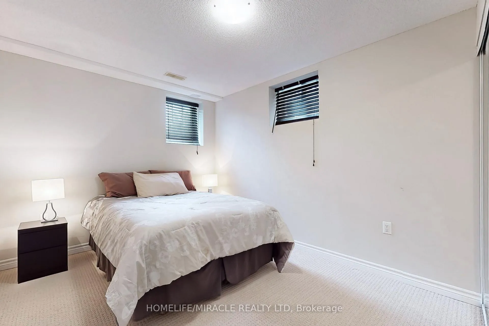 Photo 35 of 1042 Tock Close, Milton, Willmott — HOMEH