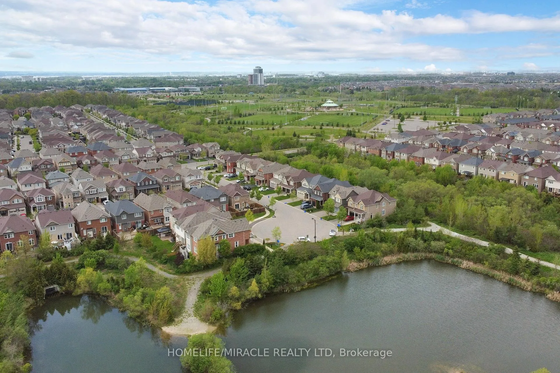 Photo 50 of 1042 Tock Close, Milton, Willmott — HOMEH