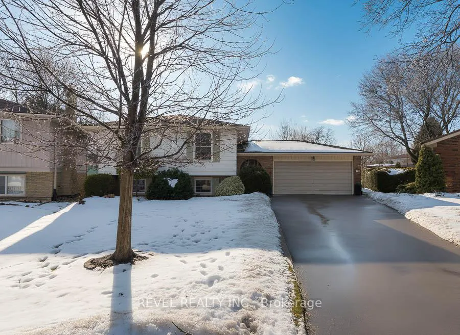 Front of 17 Crabapple Court