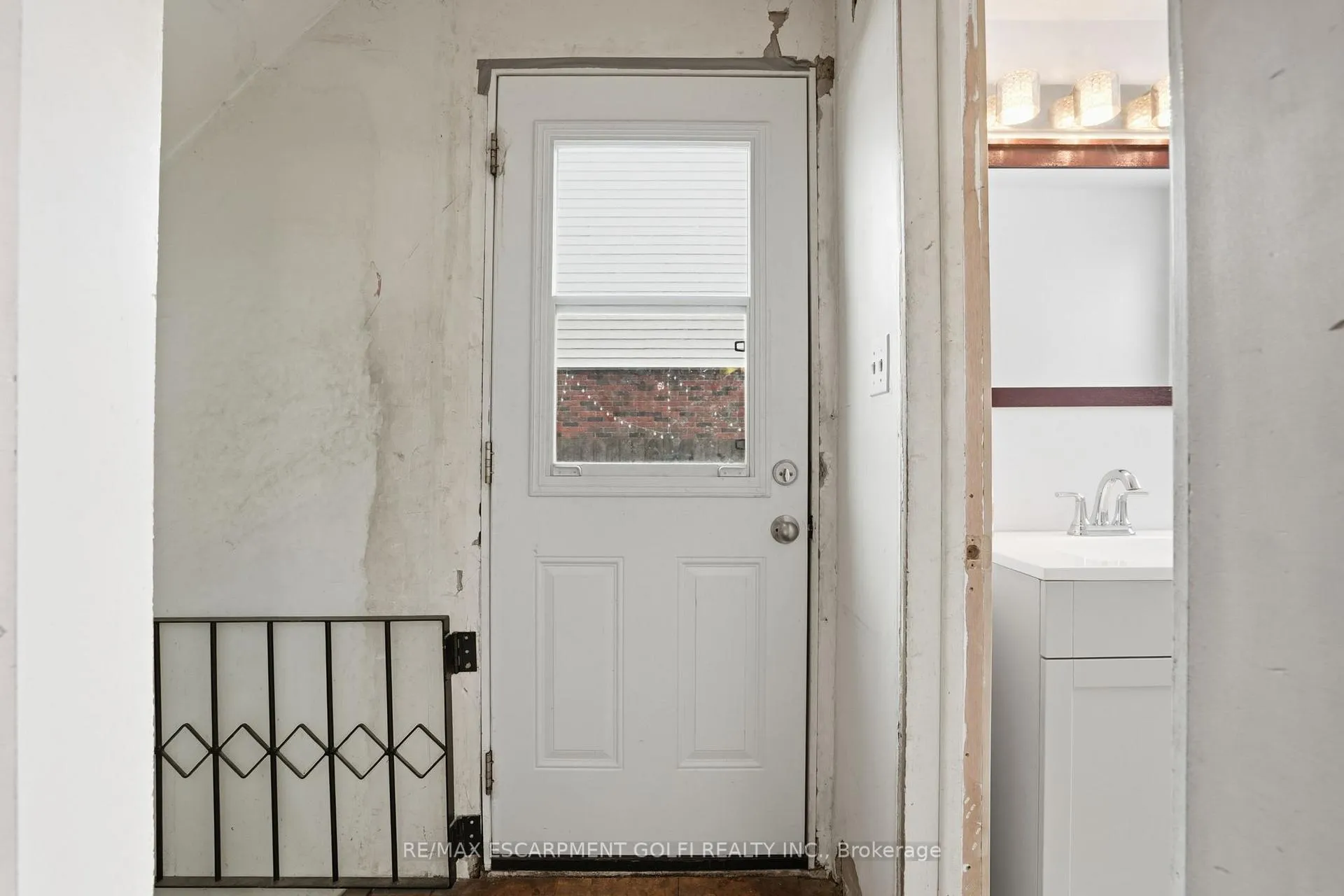 Photo 12 of 56 Purnell Drive, Hamilton, Gilbert — HOMEH