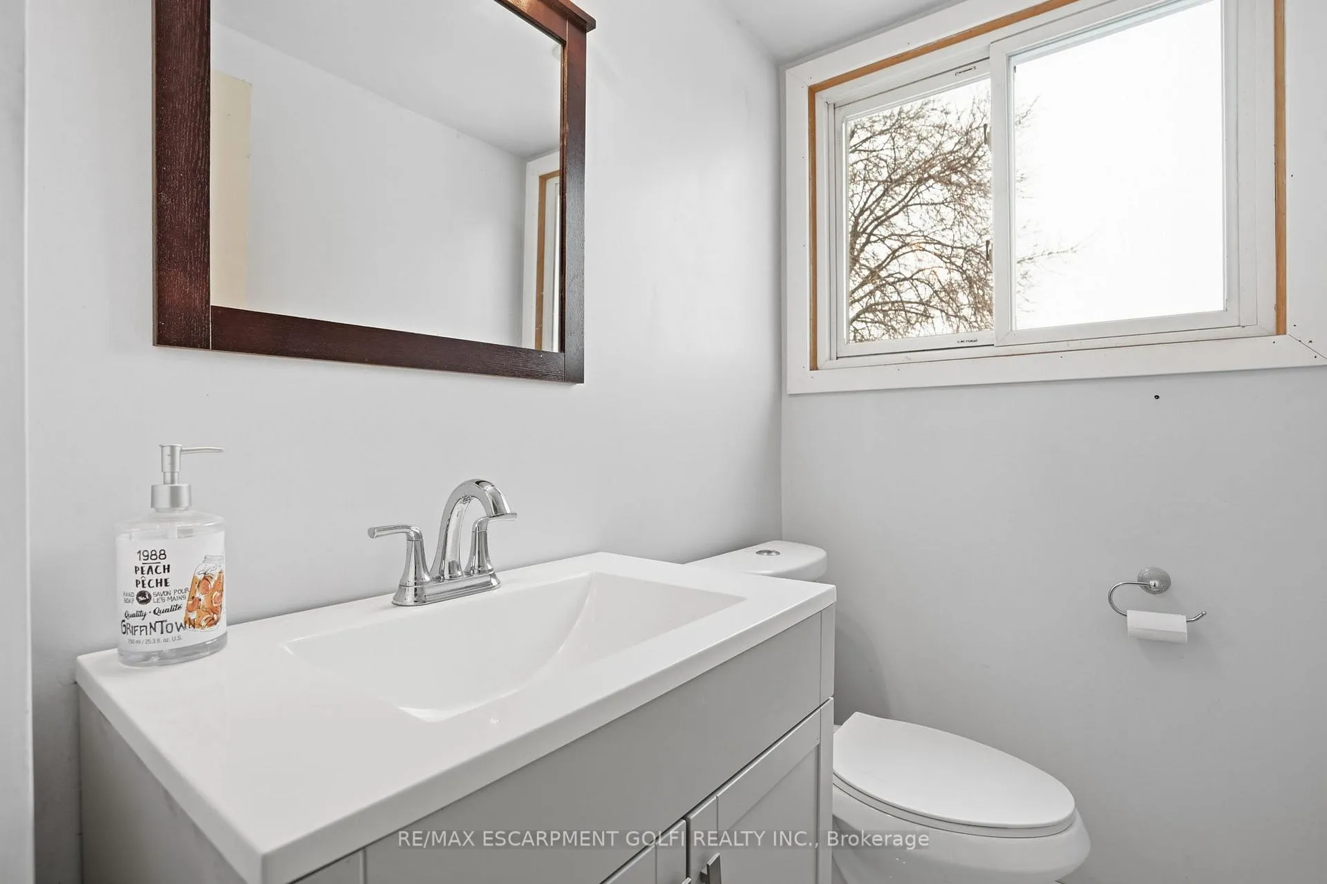 Photo 13 of 56 Purnell Drive, Hamilton, Gilbert — HOMEH