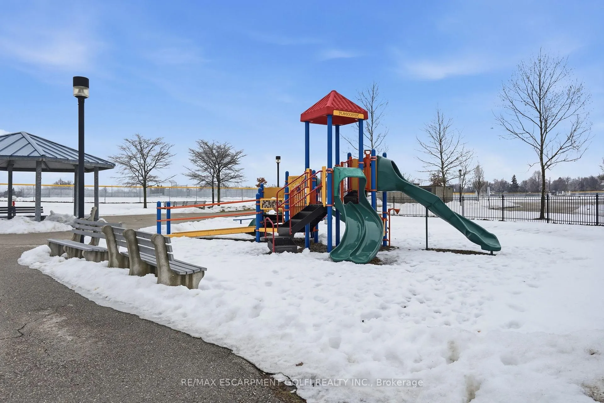 Photo 33 of 56 Purnell Drive, Hamilton, Gilbert — HOMEH