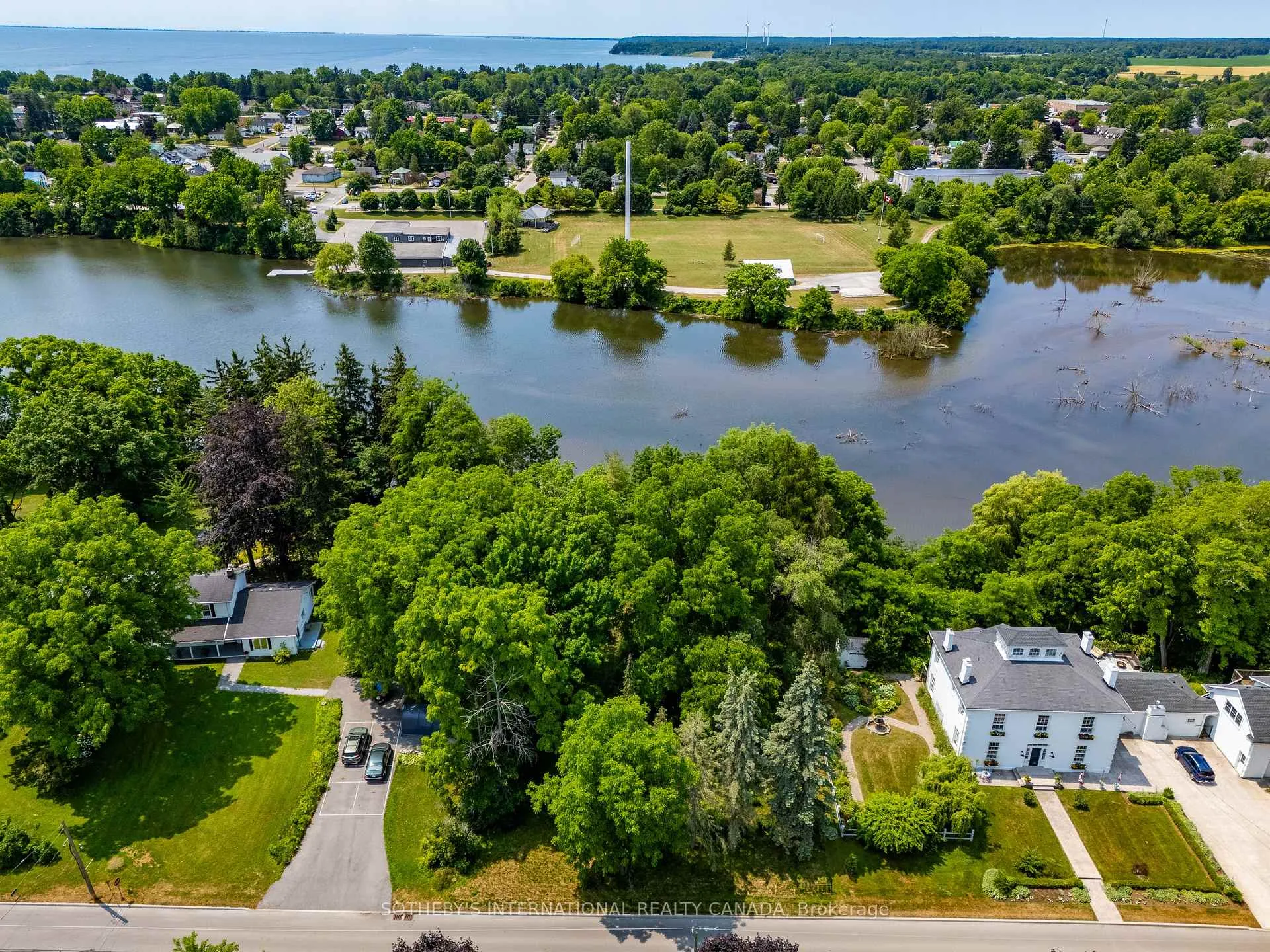 Photo 7 of 41 Prospect Street, Norfolk, Port Dover — HOMEH