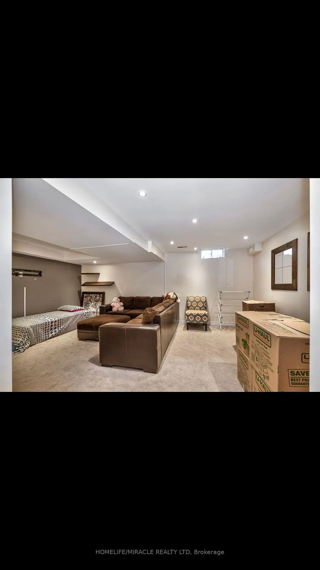 Photo 13 of 137 Palacebeach Trail, Hamilton, Lakeshore — HOMEH