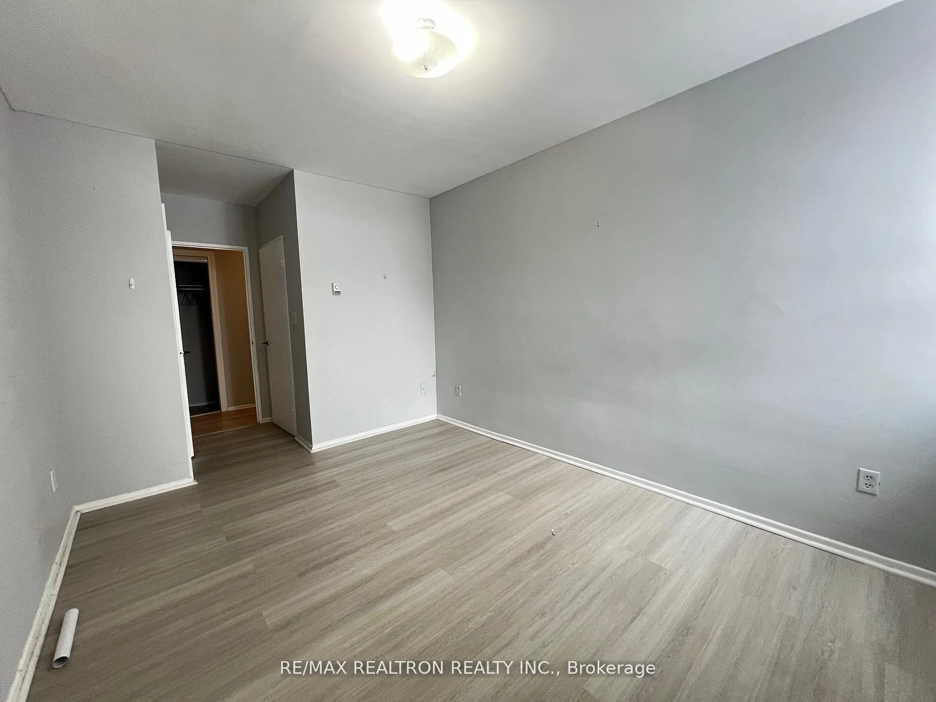 Photo 5 of Unit 1811, 5 Massey Square, Toronto, Crescent Town — HOMEH