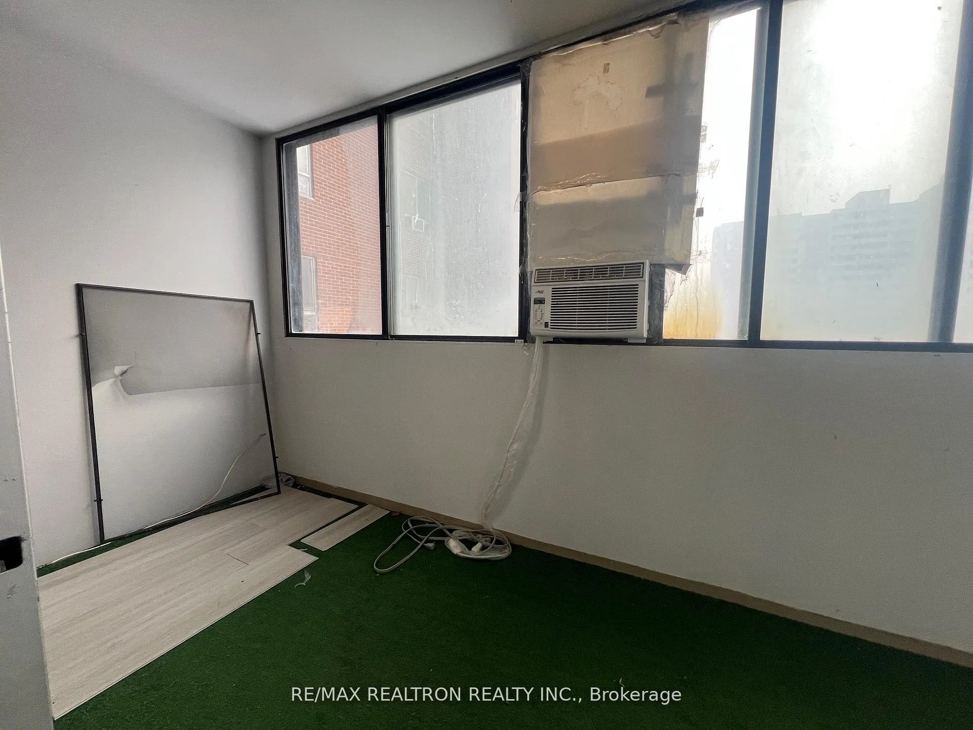 Photo 11 of Unit 1811, 5 Massey Square, Toronto, Crescent Town — HOMEH