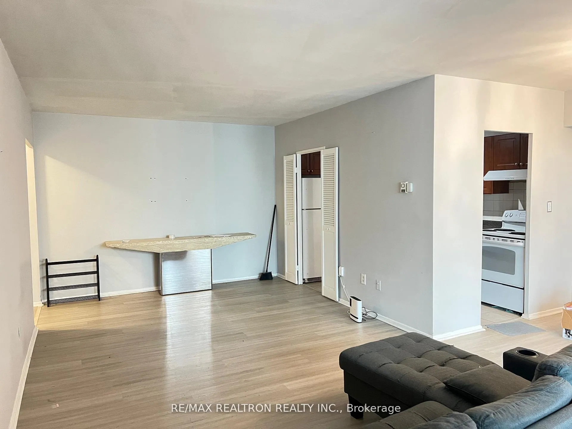 Photo 12 of Unit 1811, 5 Massey Square, Toronto, Crescent Town — HOMEH