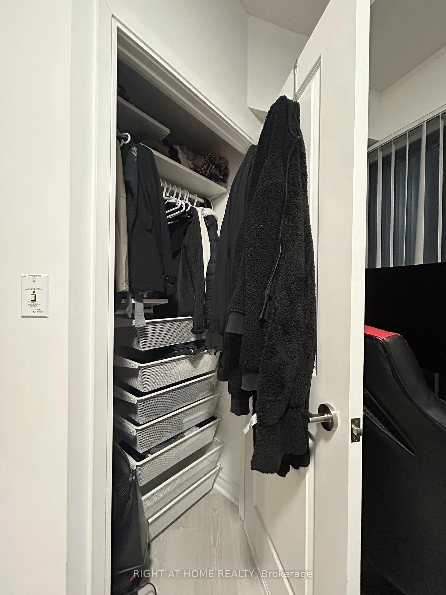 Photo 10 of Unit 1806, 50 Absolute Avenue, Mississauga, City Centre — HOMEH