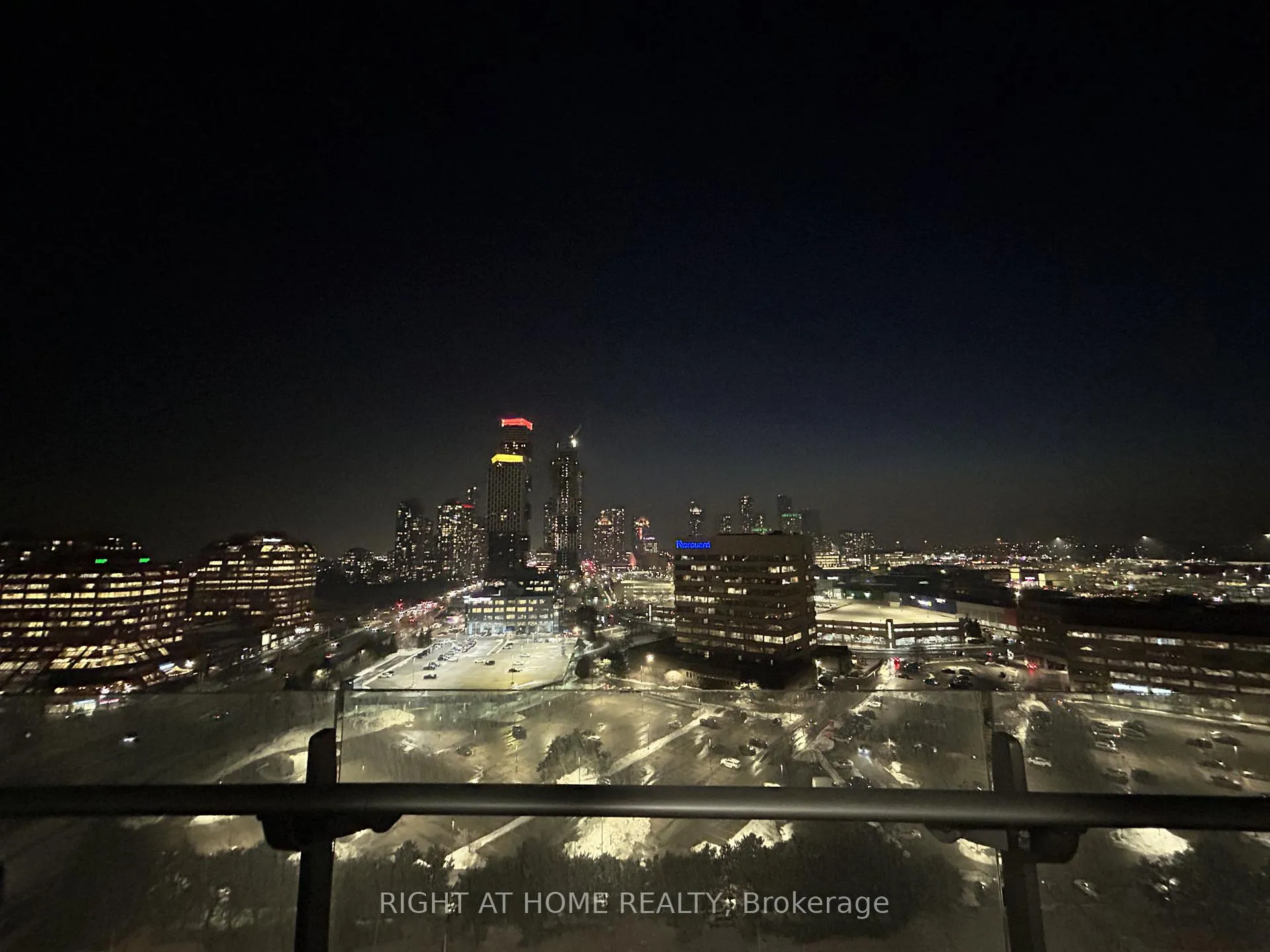 Photo 14 of Unit 1806, 50 Absolute Avenue, Mississauga, City Centre — HOMEH