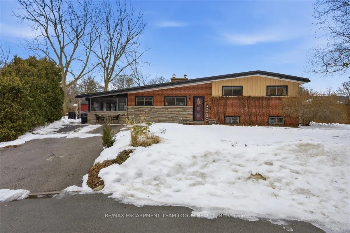 Photo 1 of 354 Arden Crescent, Burlington, Shoreacres — HOMEH
