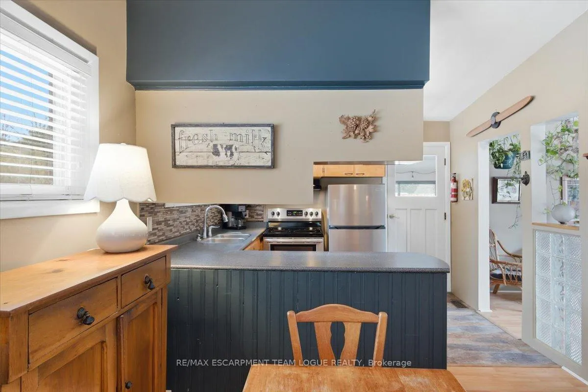Photo 6 of 354 Arden Crescent, Burlington, Shoreacres — HOMEH