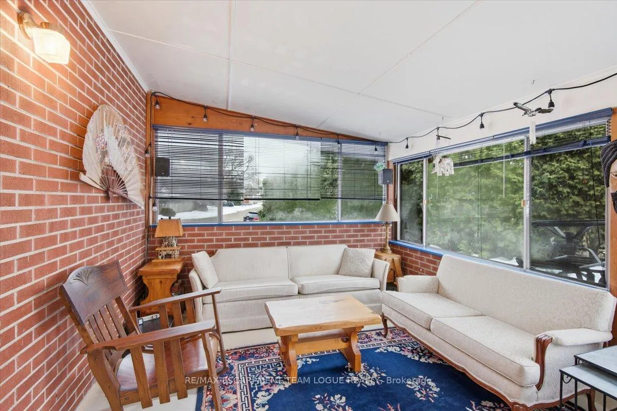 Photo 13 of 354 Arden Crescent, Burlington, Shoreacres — HOMEH