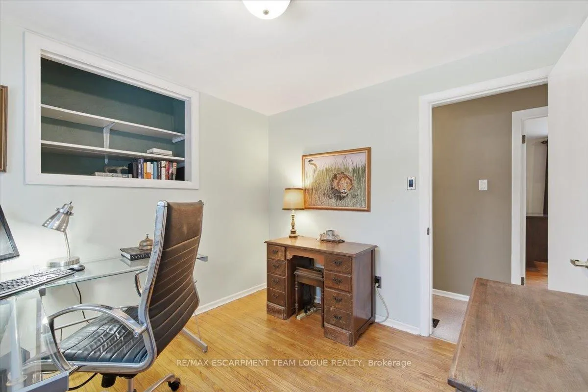 Photo 21 of 354 Arden Crescent, Burlington, Shoreacres — HOMEH
