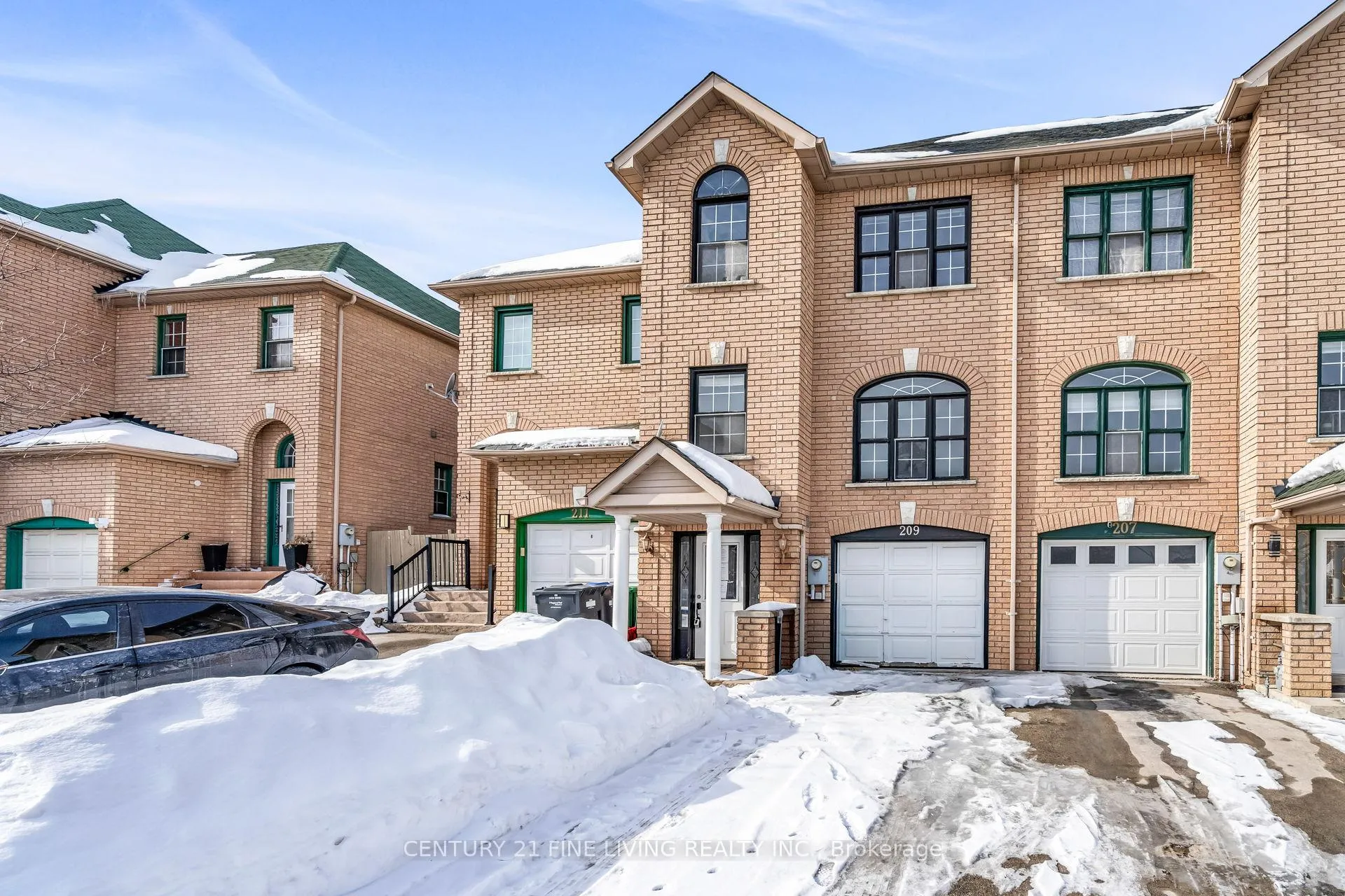 Photo 2 of 209 Provincial Place, Brampton, Northgate — HOMEH