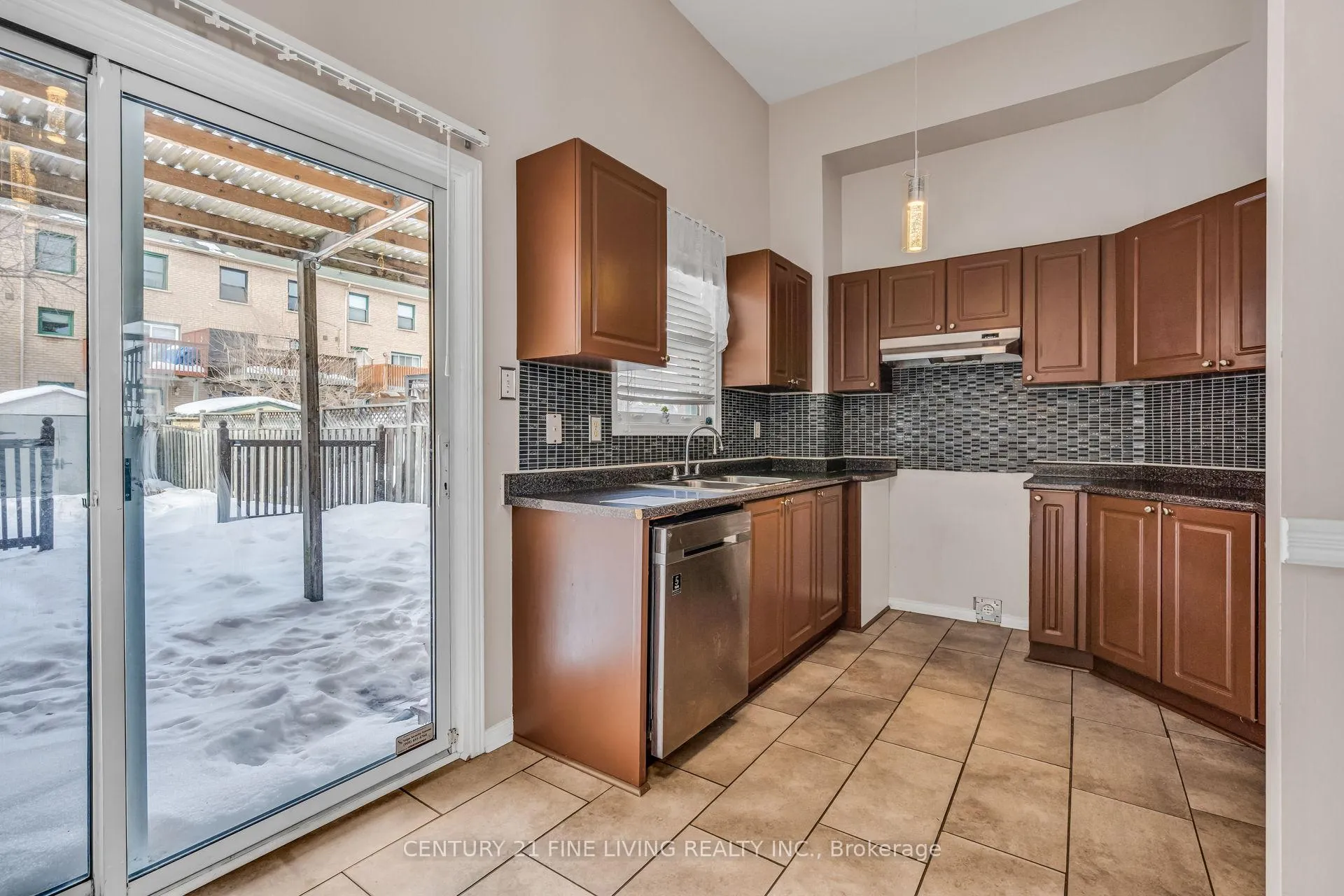 Photo 15 of 209 Provincial Place, Brampton, Northgate — HOMEH