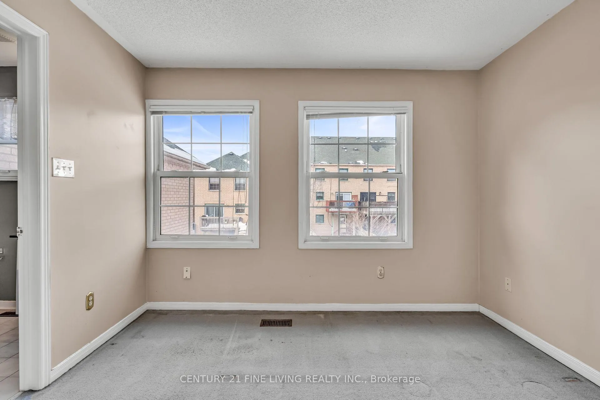 Photo 24 of 209 Provincial Place, Brampton, Northgate — HOMEH
