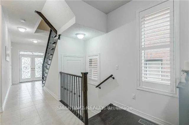 Photo 3 of 52 Franktown Drive, Brampton, Bram East — HOMEH