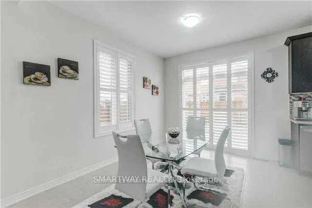 Photo 7 of 52 Franktown Drive, Brampton, Bram East — HOMEH