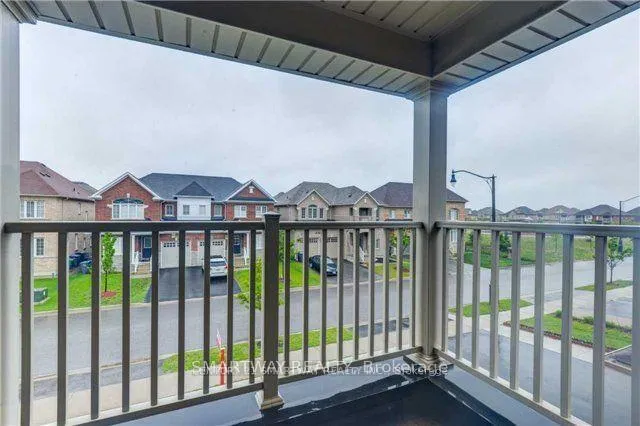 Photo 11 of 52 Franktown Drive, Brampton, Bram East — HOMEH