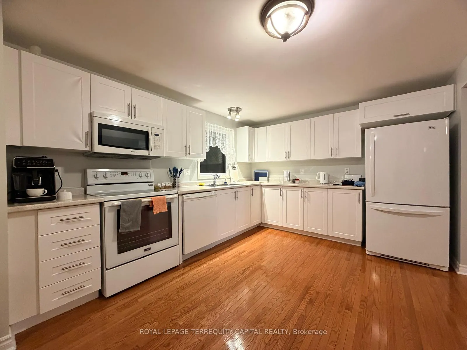 Photo 3 of Unit Upper, 5 Ford Street, Barrie, Sunnidale — HOMEH