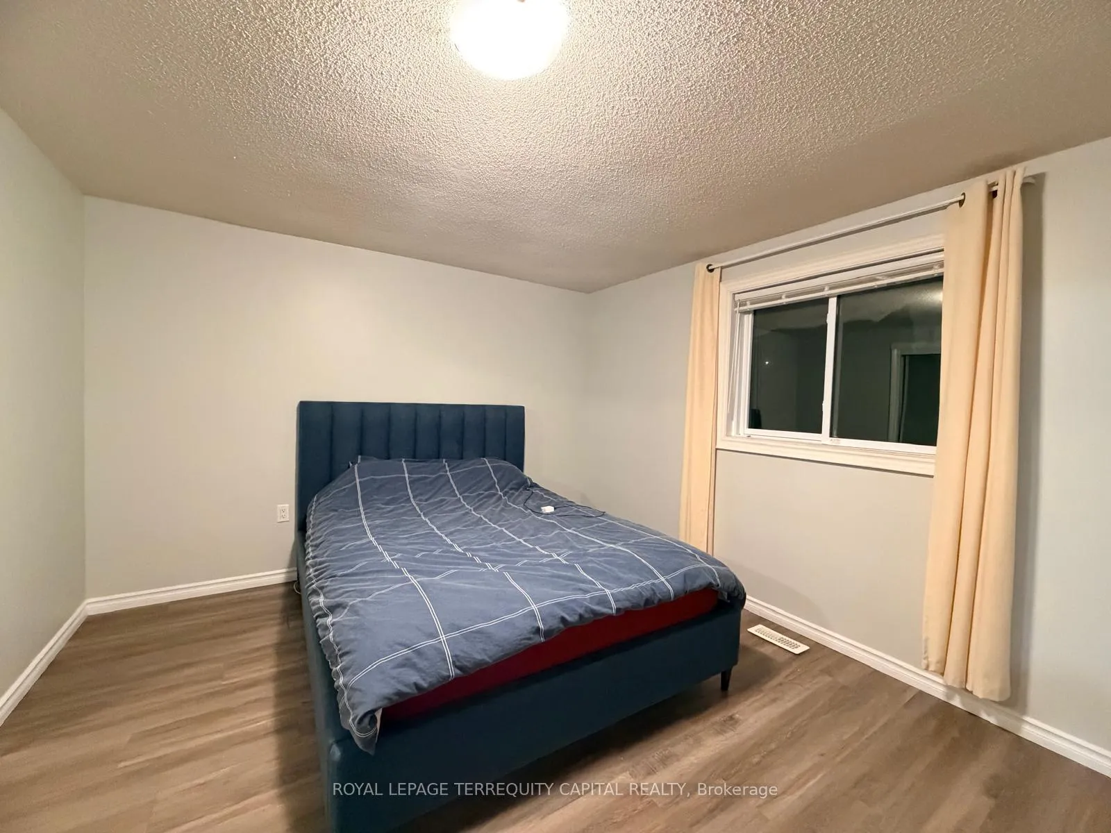 Photo 9 of Unit Upper, 5 Ford Street, Barrie, Sunnidale — HOMEH