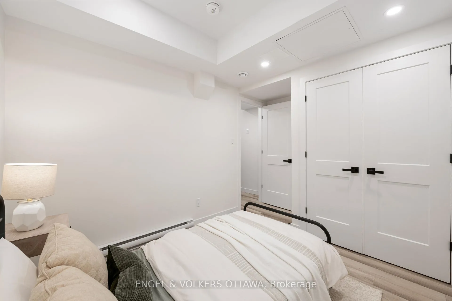 Photo 18 of Unit B, 90 Hamilton Avenue, Ottawa, Ottawa West/Tunneys Pasture — HOMEH