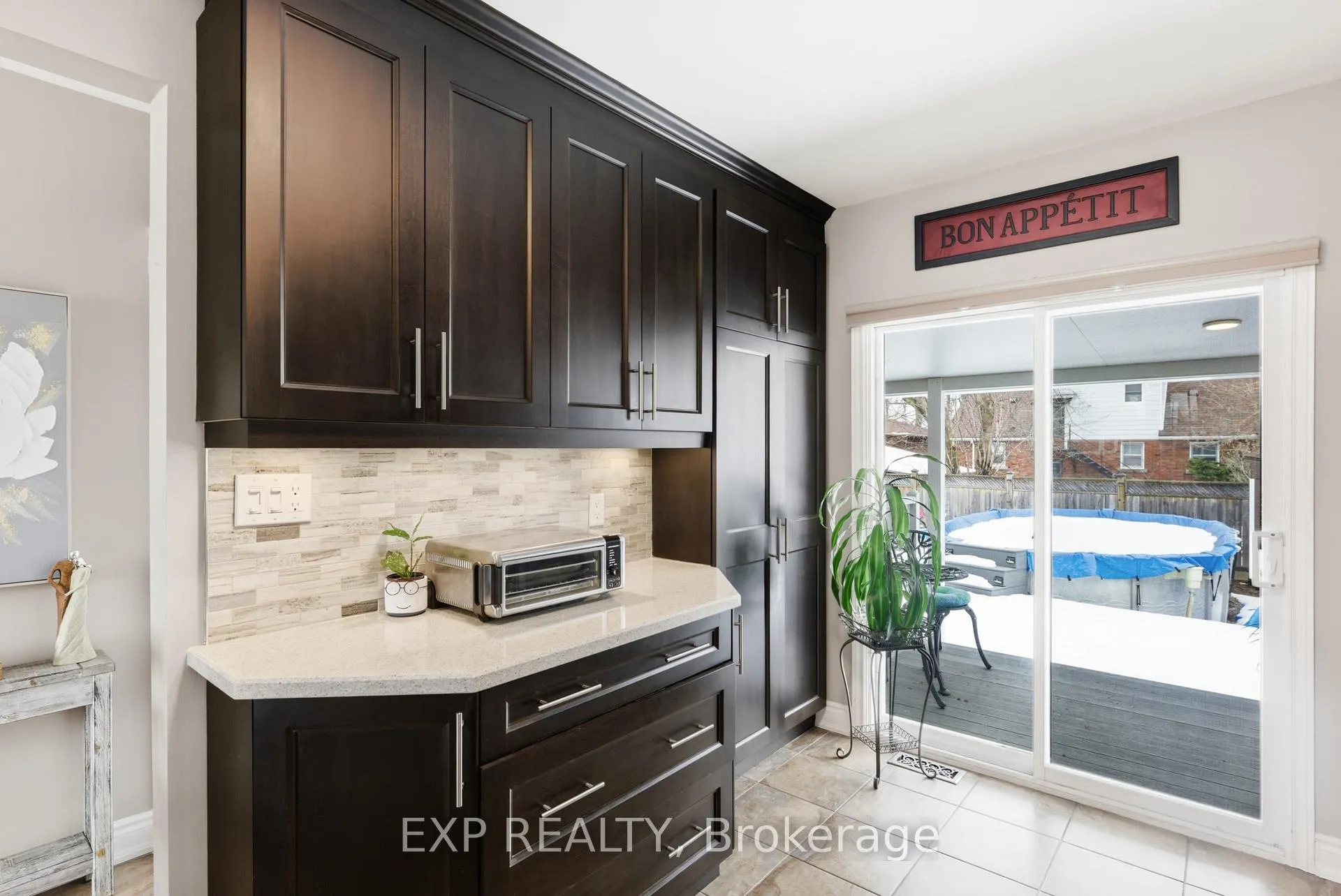 Photo 10 of 23 Chalmers Street, St. Catharines, Facer — HOMEH
