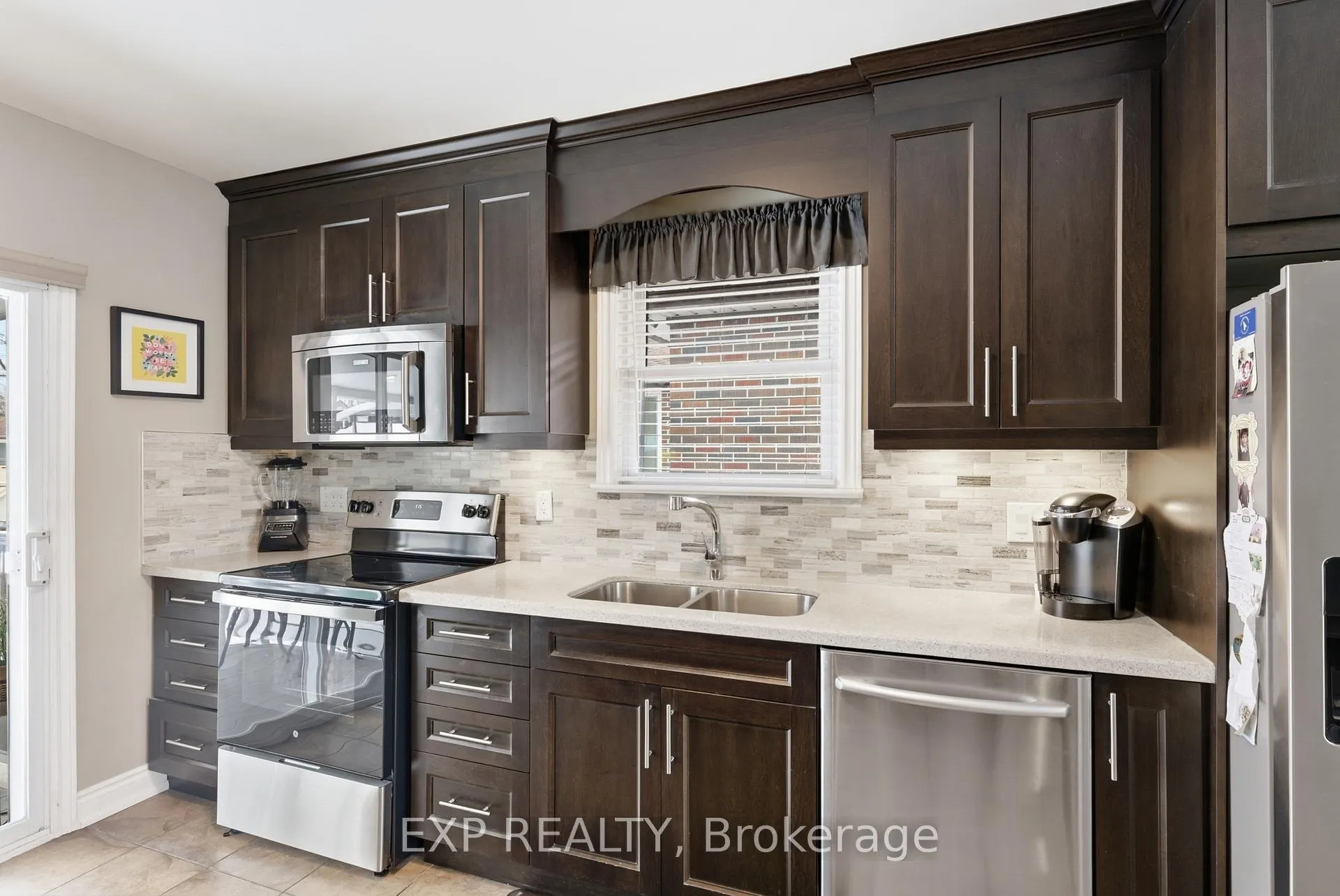 Photo 11 of 23 Chalmers Street, St. Catharines, Facer — HOMEH