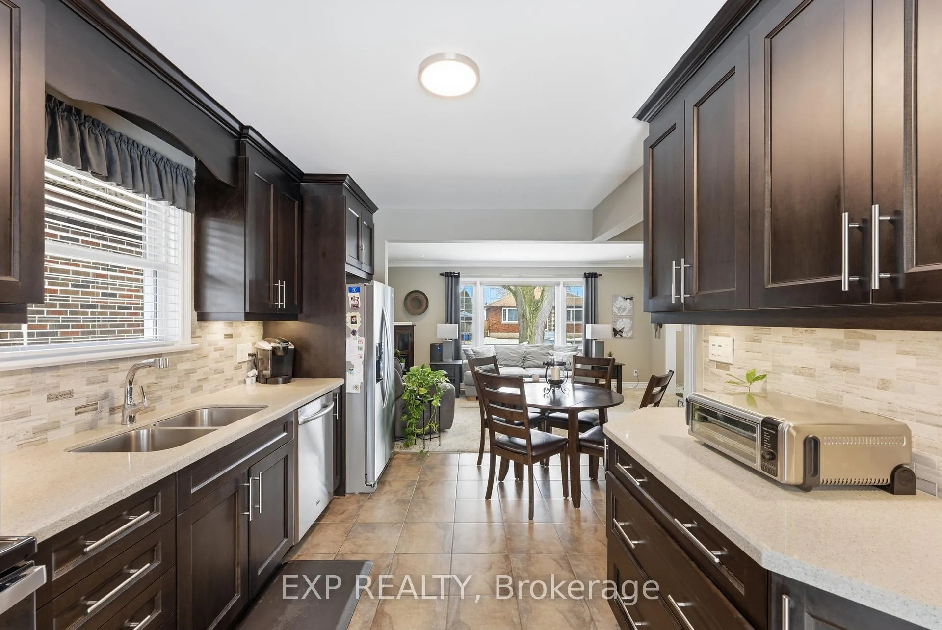 Photo 12 of 23 Chalmers Street, St. Catharines, Facer — HOMEH